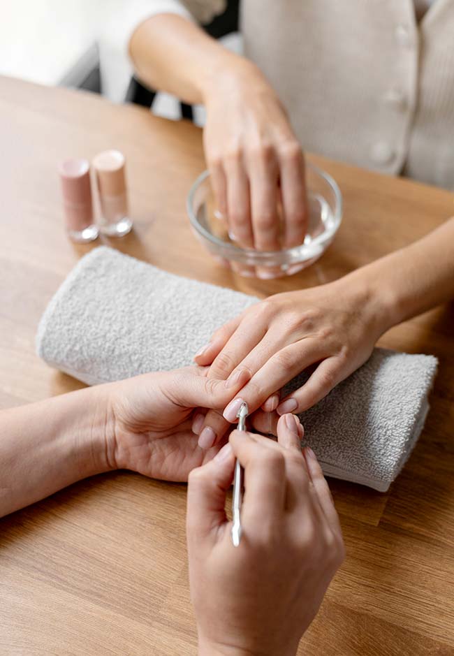 Manicura en Madrid - Sandra Escobar Microbeautyse.com